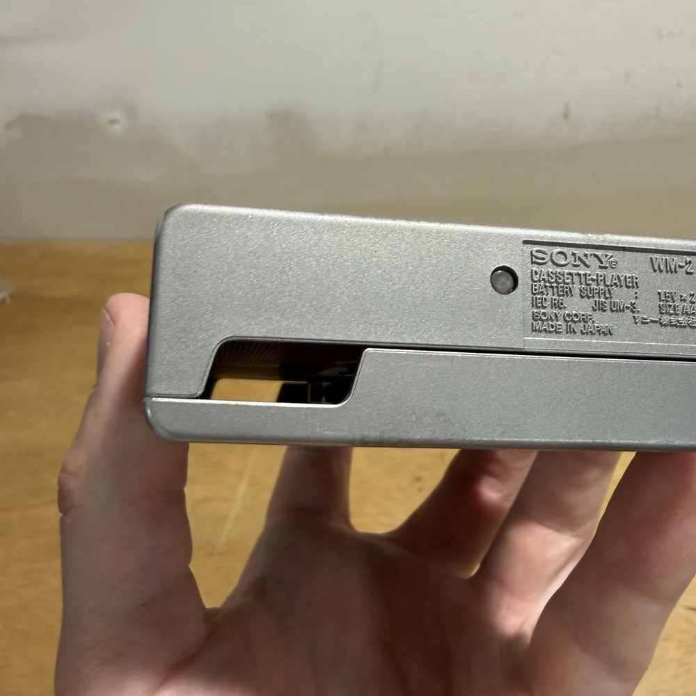 Vintage Sony Walkman II WM-2 Silver Portable Stereo Cassette Player - For Parts - Picture 9 of 10